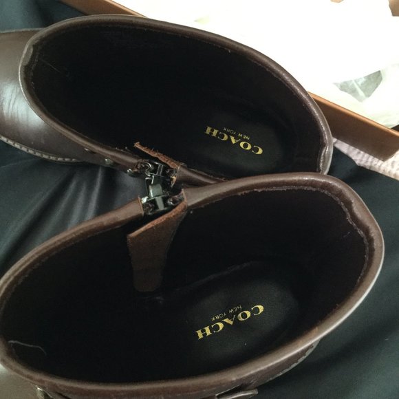 Coach Ladies Boots - Picture 5 of 6